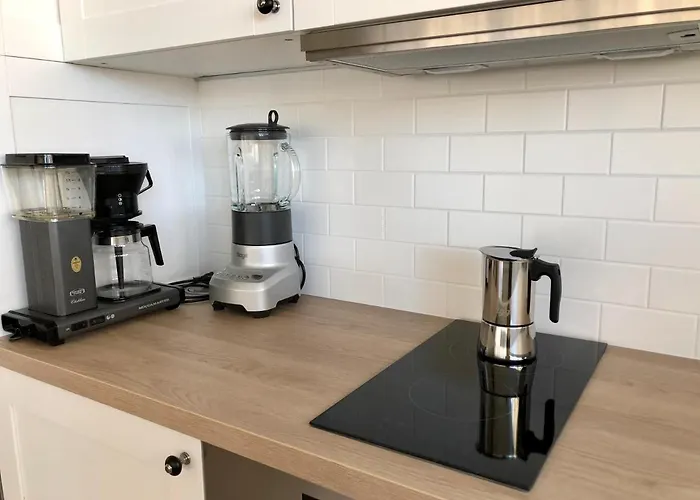 Sea View By The Apartament