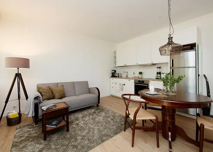 Sea View By The Apartament *